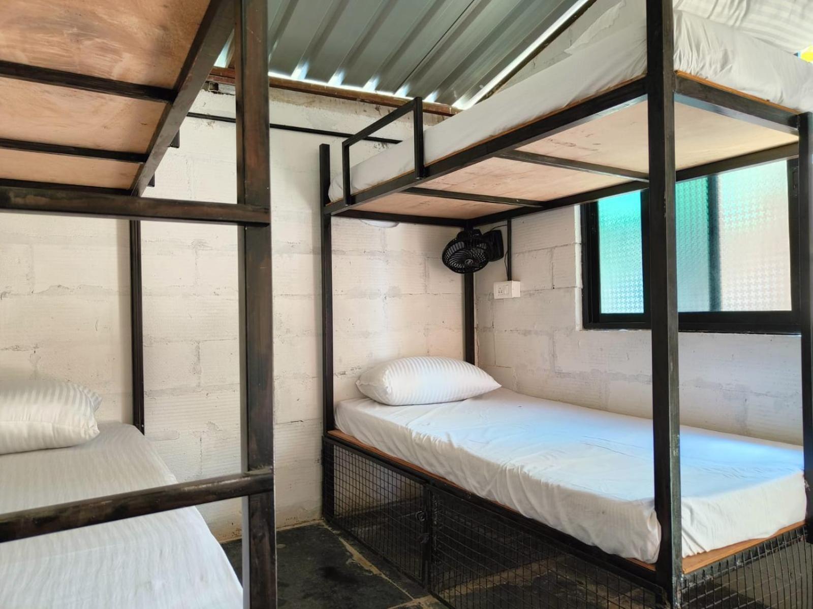 12 Monks - Beachside Hostel Arambol Exterior photo